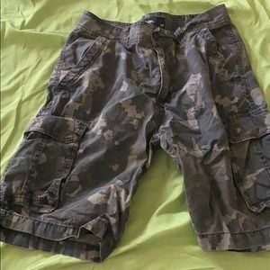Men’s Camo cargo shorts